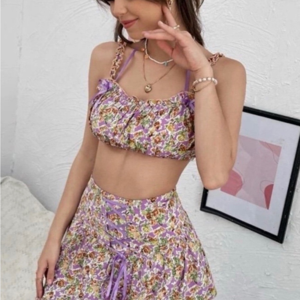 Two piece set - Picture 3 of 5